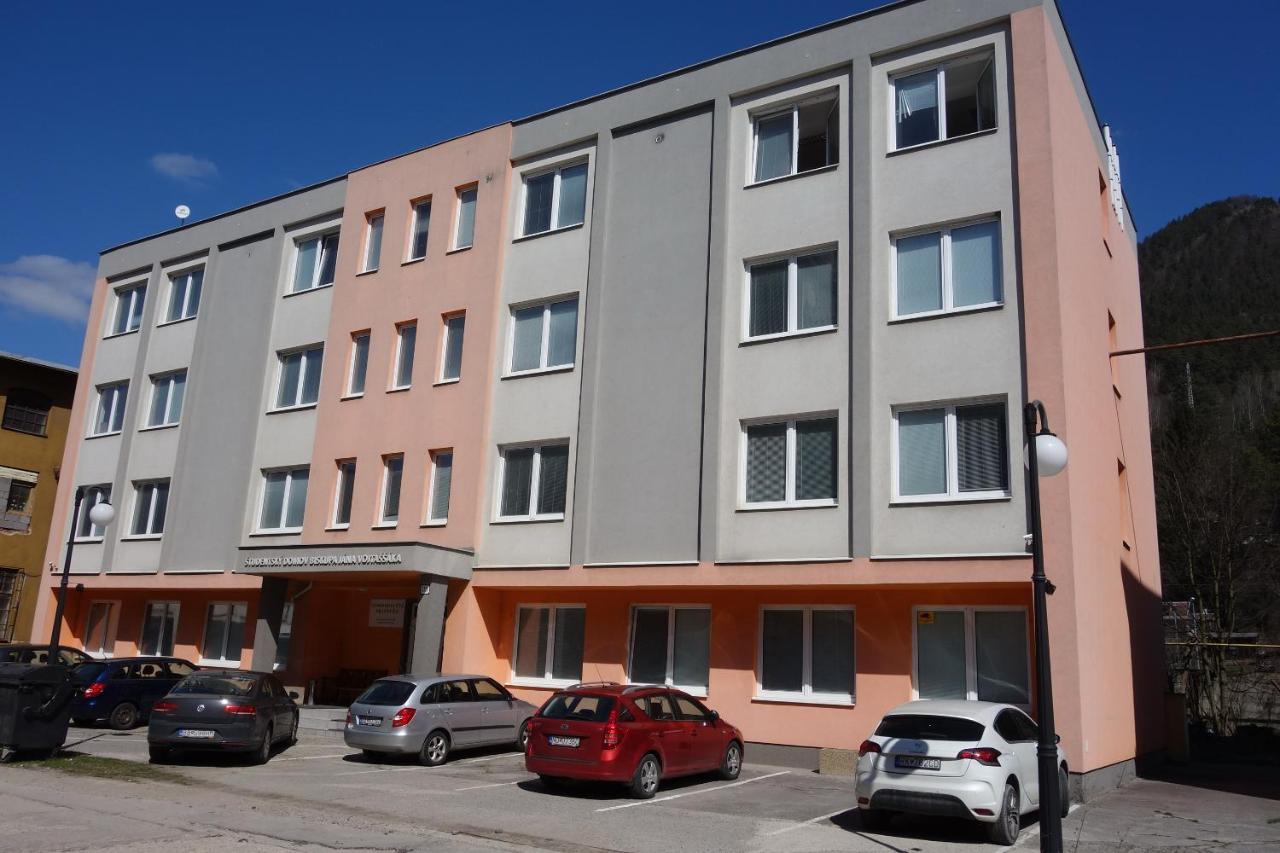 Apartmany Alzuz Ruzomberok Exterior foto